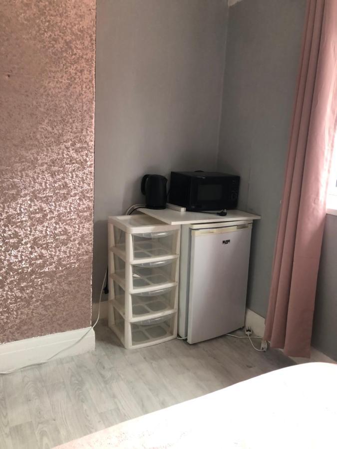 Double Bedroom Манчестер Экстерьер фото